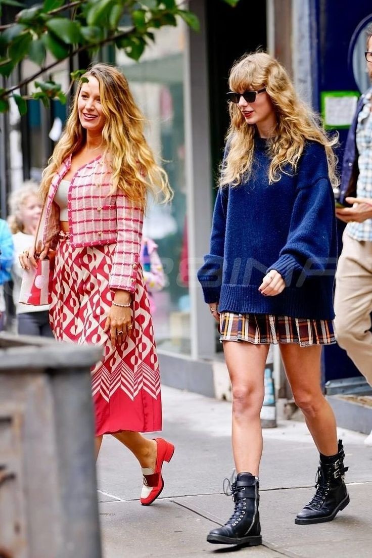 Pink blazer and oversize sweater Taylor Swift and Blake Lively